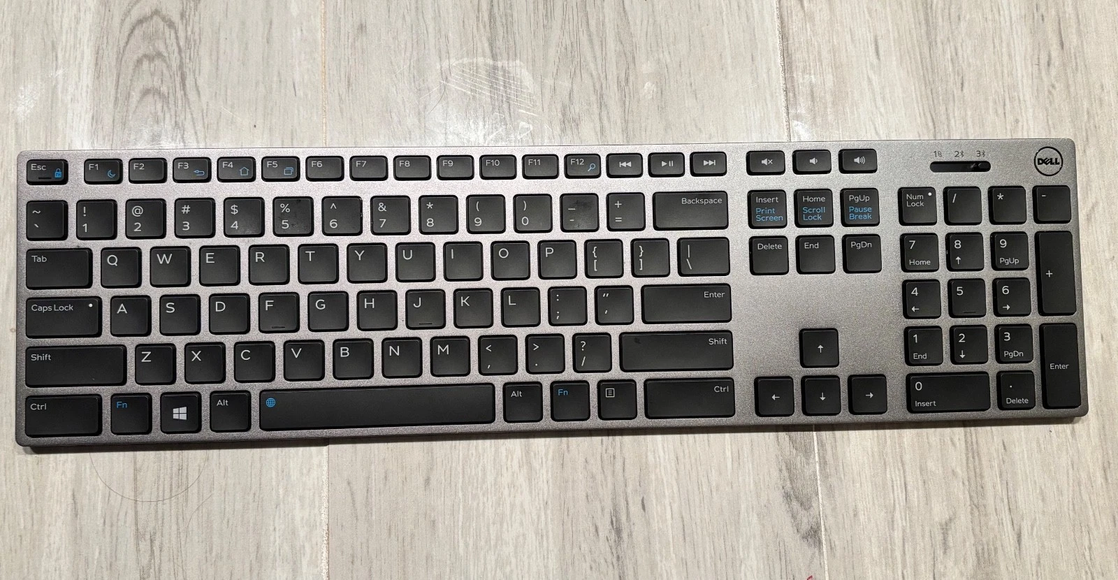 Dell WK717 Premier Wireless Keyboard – Dual Mode, Professional Design